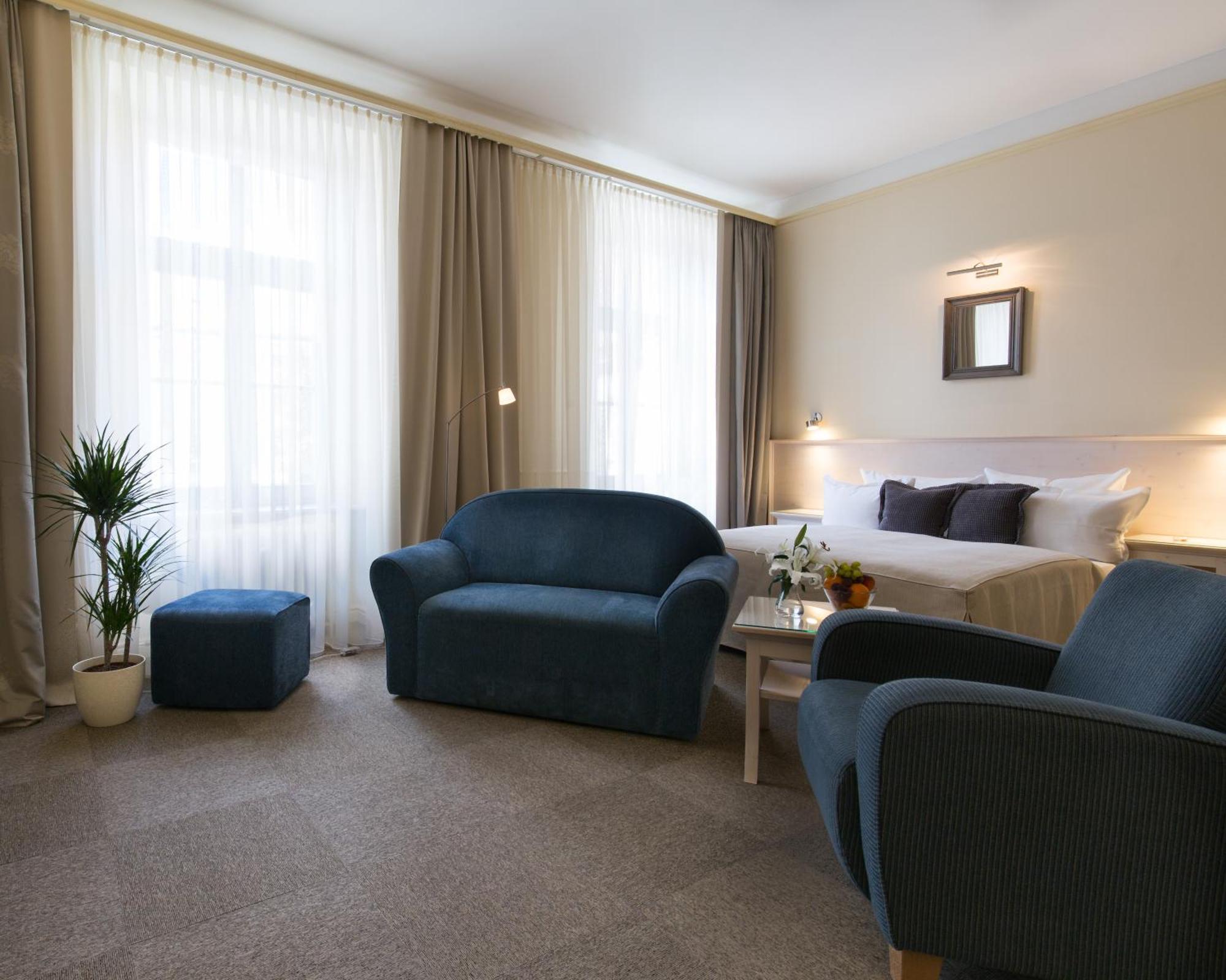 Junior Suite,1642318885:JPEG