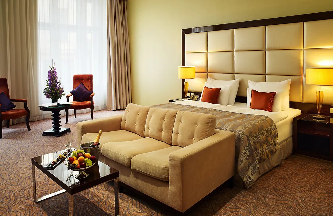Hotel Kings Court-1