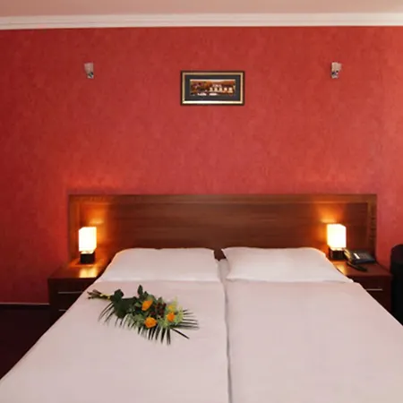 Relax Inn-3