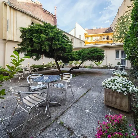 Hotel White Lion-2